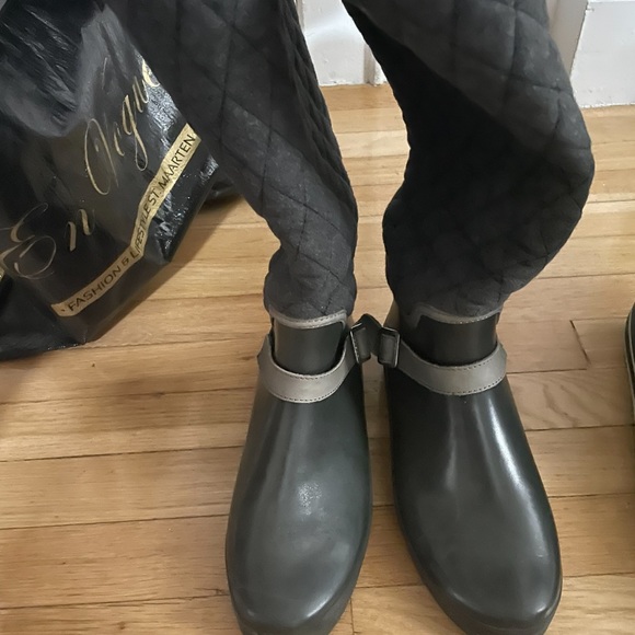 Hunter rain boots - Picture 2 of 3